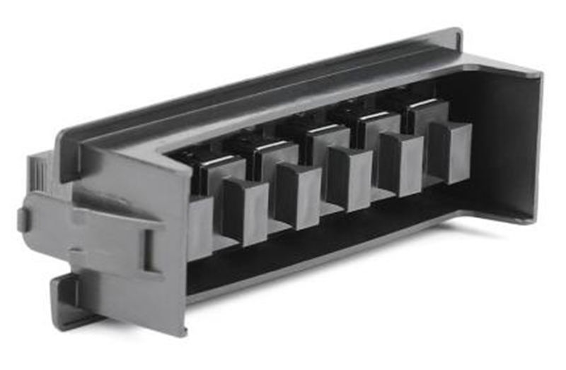 Adapter patch panel